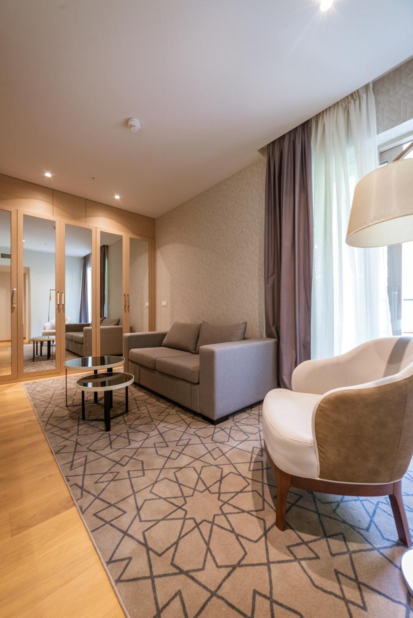 Hotel Imperial Conference & Spa Budva Bagian luar foto