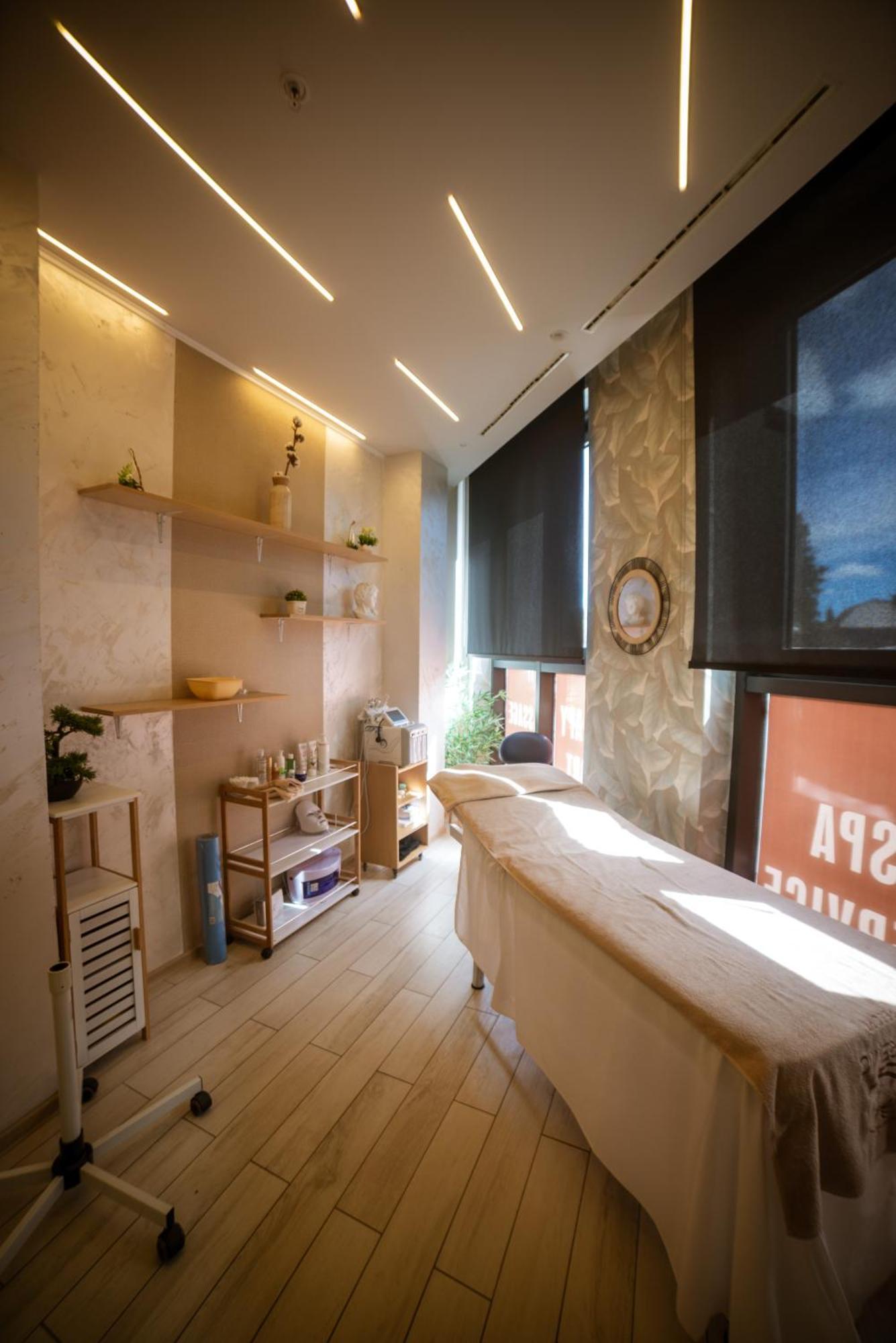 Hotel Imperial Conference & Spa Budva Bagian luar foto