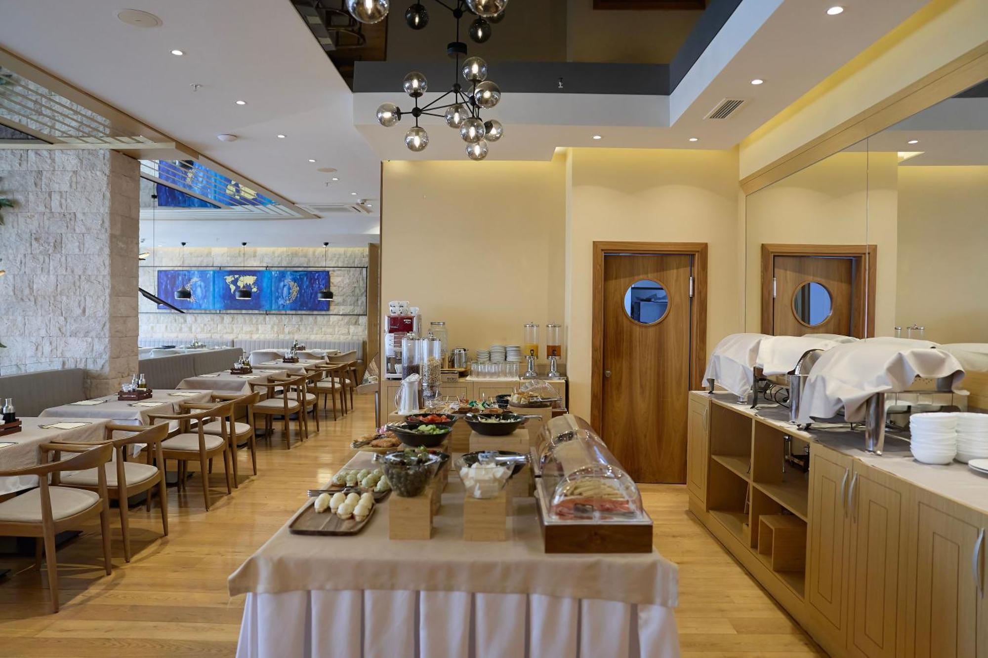 Hotel Imperial Conference & Spa Budva Bagian luar foto